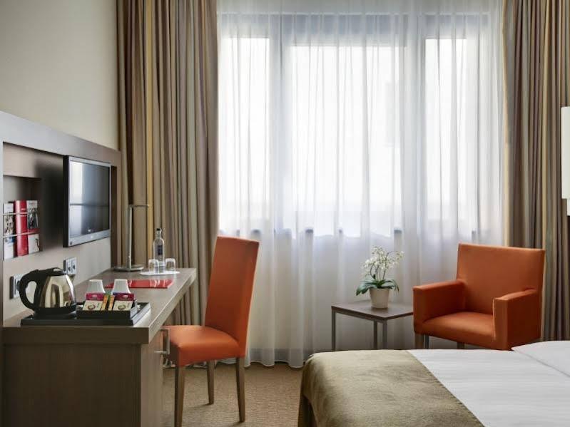 Intercityhotel Leipzig Exterior photo